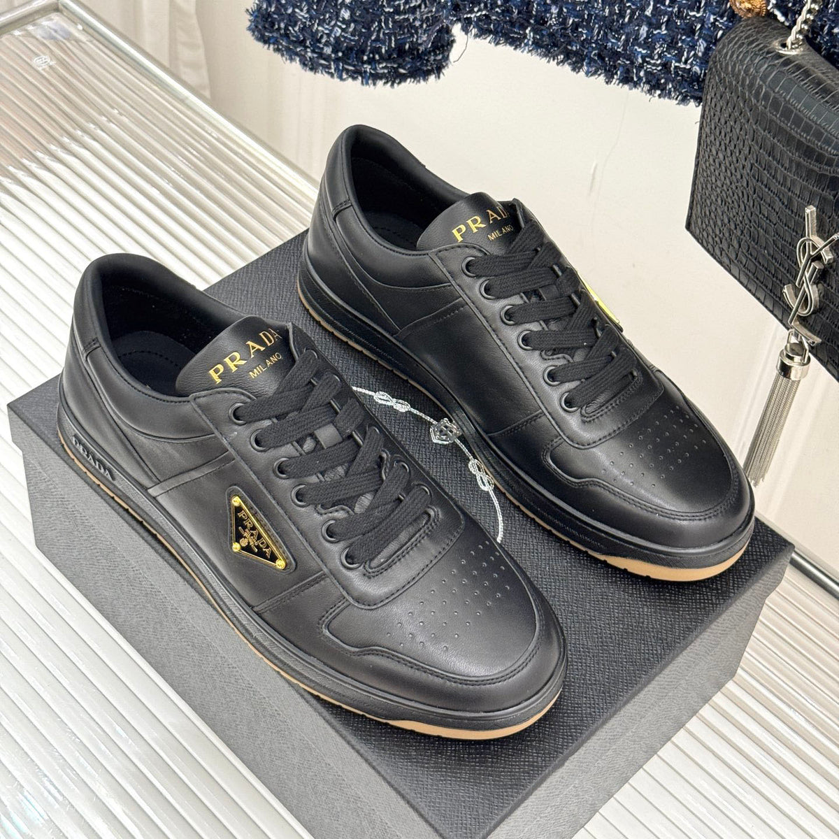 Triangle Badge Flat Lace-up Sneakers With Perforated Toe S265505