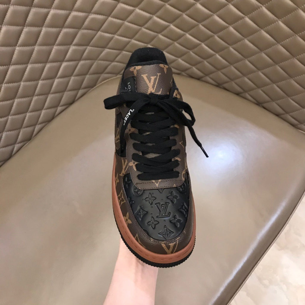 Co-branded Monogram Patchwork Low Top Sneakers S283404