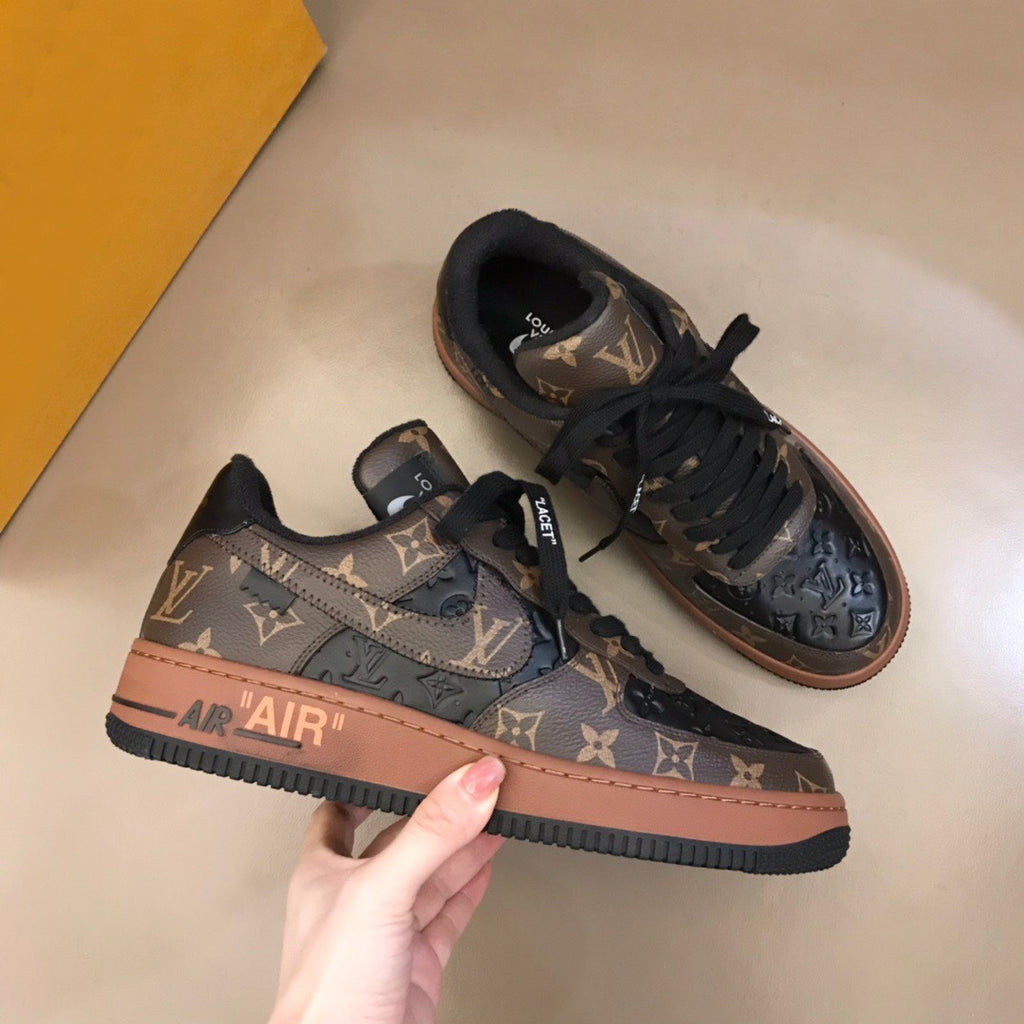 Co-branded Monogram Patchwork Low Top Sneakers S283404