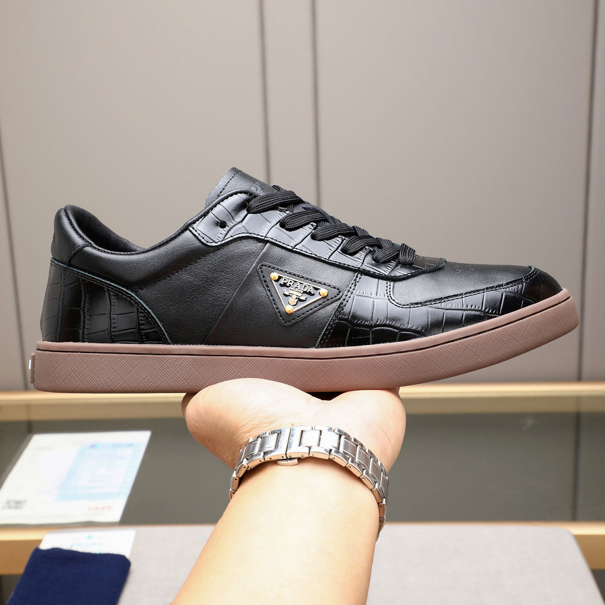 Croc Embossed Patchwork Triangle Logo Low Top Sneakers S283409