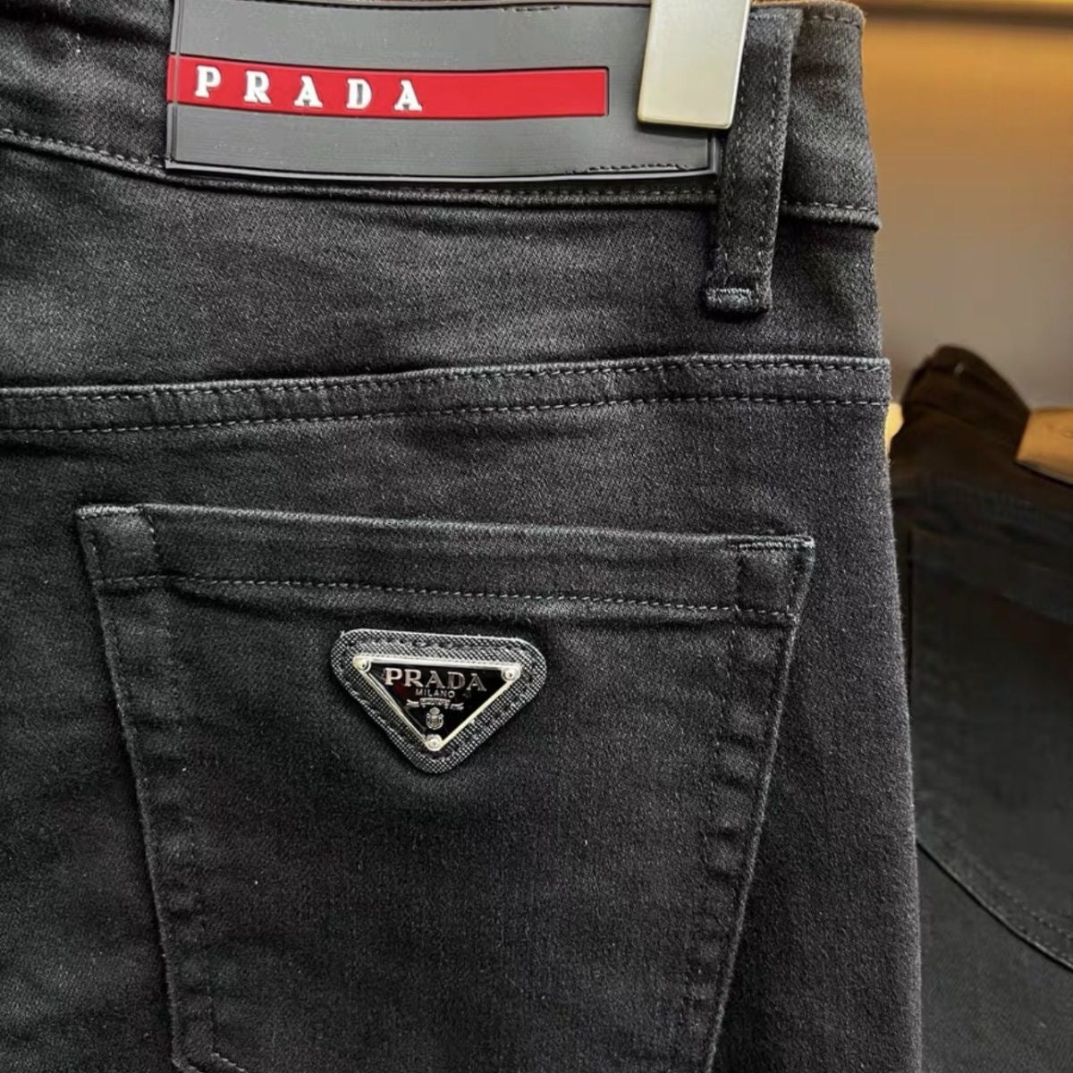 Black Triangle Metal Logo Slim Jeans C261011