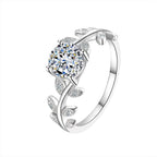 S925 silver with a 1 - carat moissanite, featuring a four - claw closed ring. AL24112392