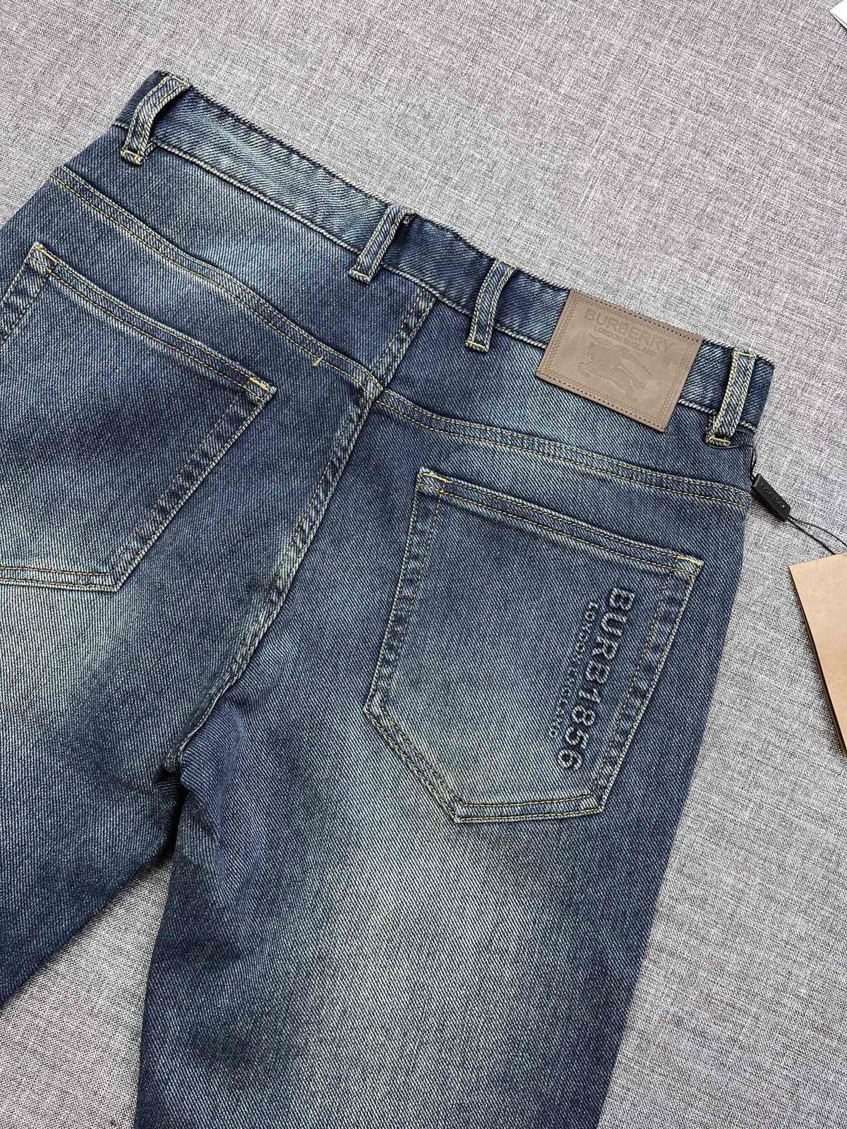 Vintage Fade Blue Embossed Text Jeans M260721