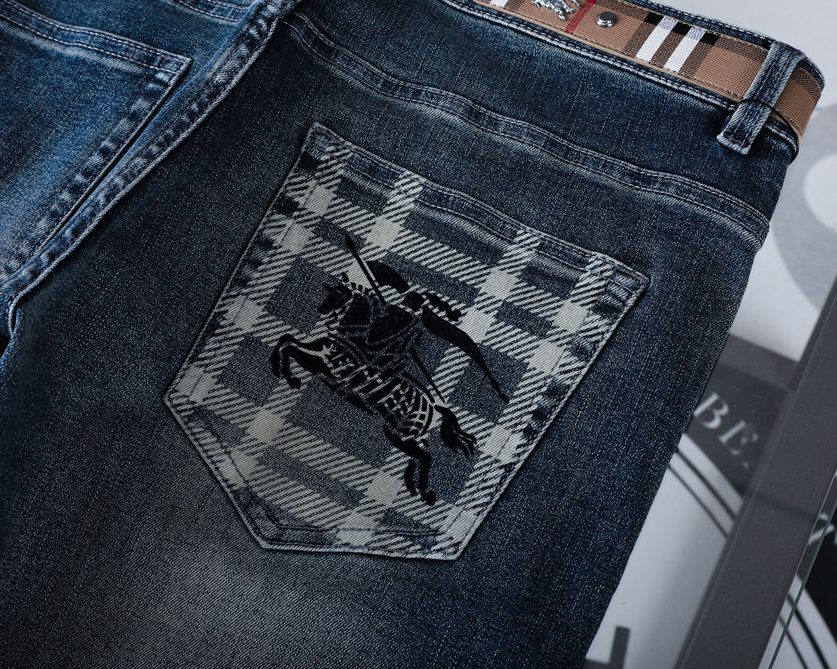 Dark Vintage Fade Check Print Knight Logo Jeans V260810