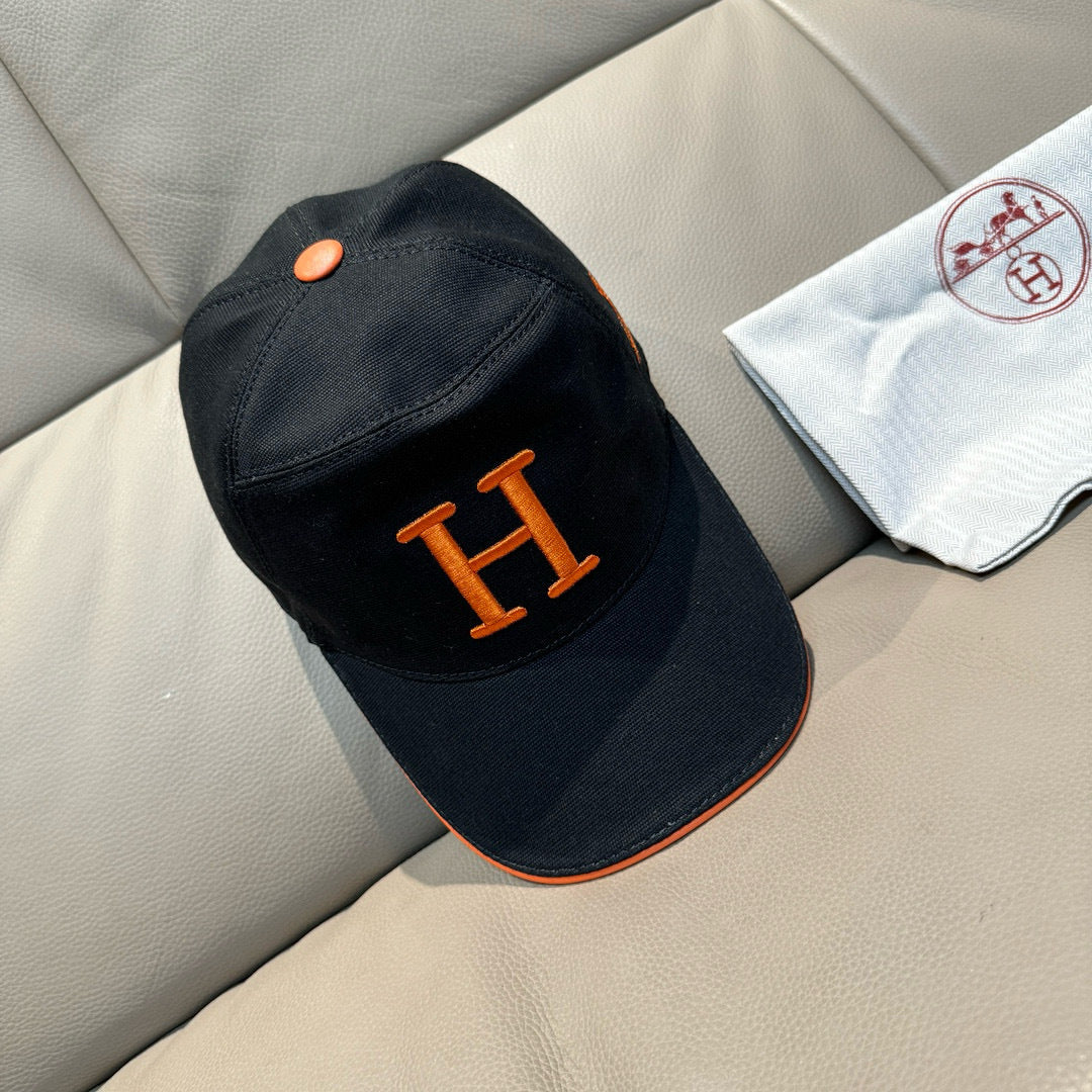 Letter H & Carriage Embroidery Baseball Cap G103012