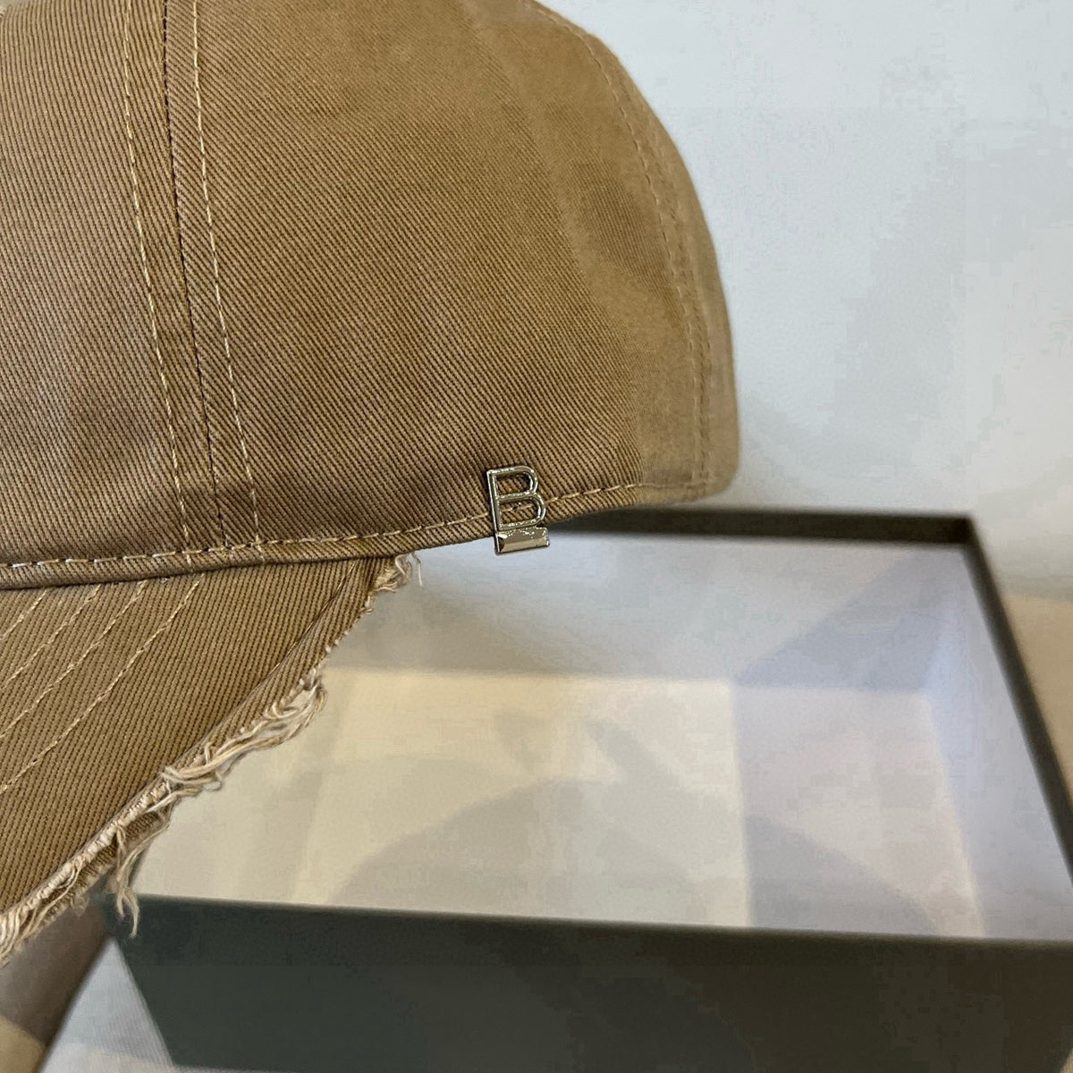 Frayed Edge Metal Logo Baseball Cap G103006