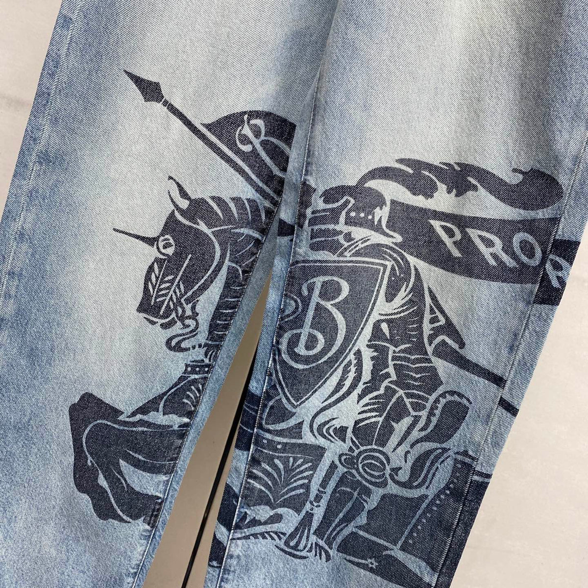 Light Blue Vintage Knight Print Wide Leg Denim Jeans M260732