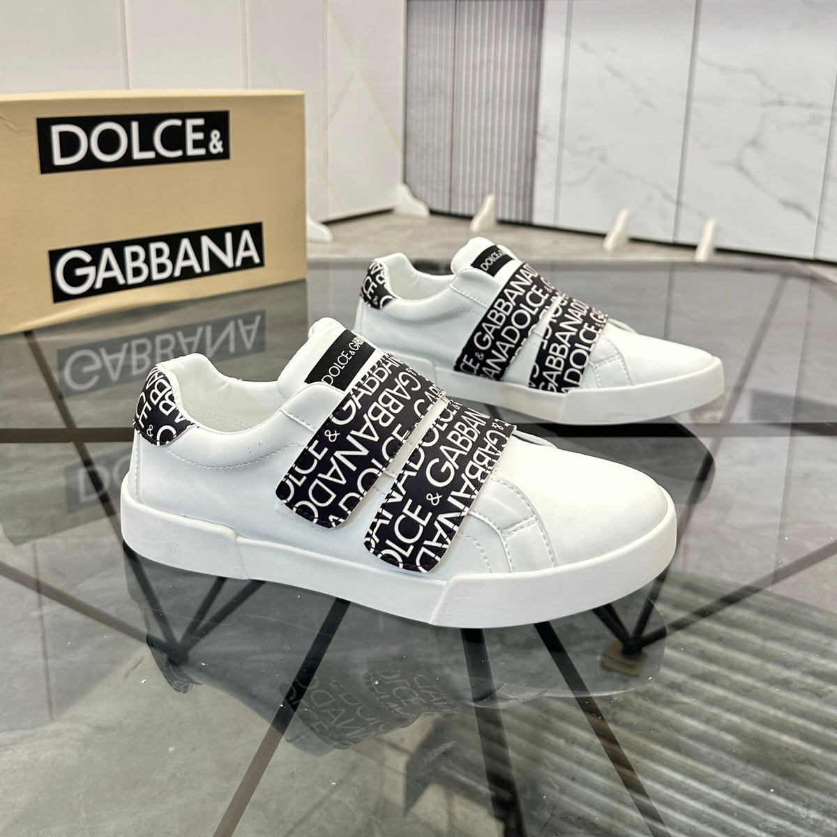 Men's Logo Strap Velcro Low Top Sneakers JN081107