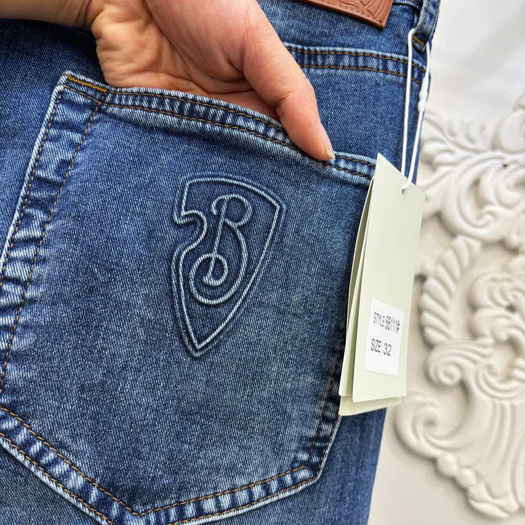 Deep Blue Wash Embossed Shield Jeans E260909
