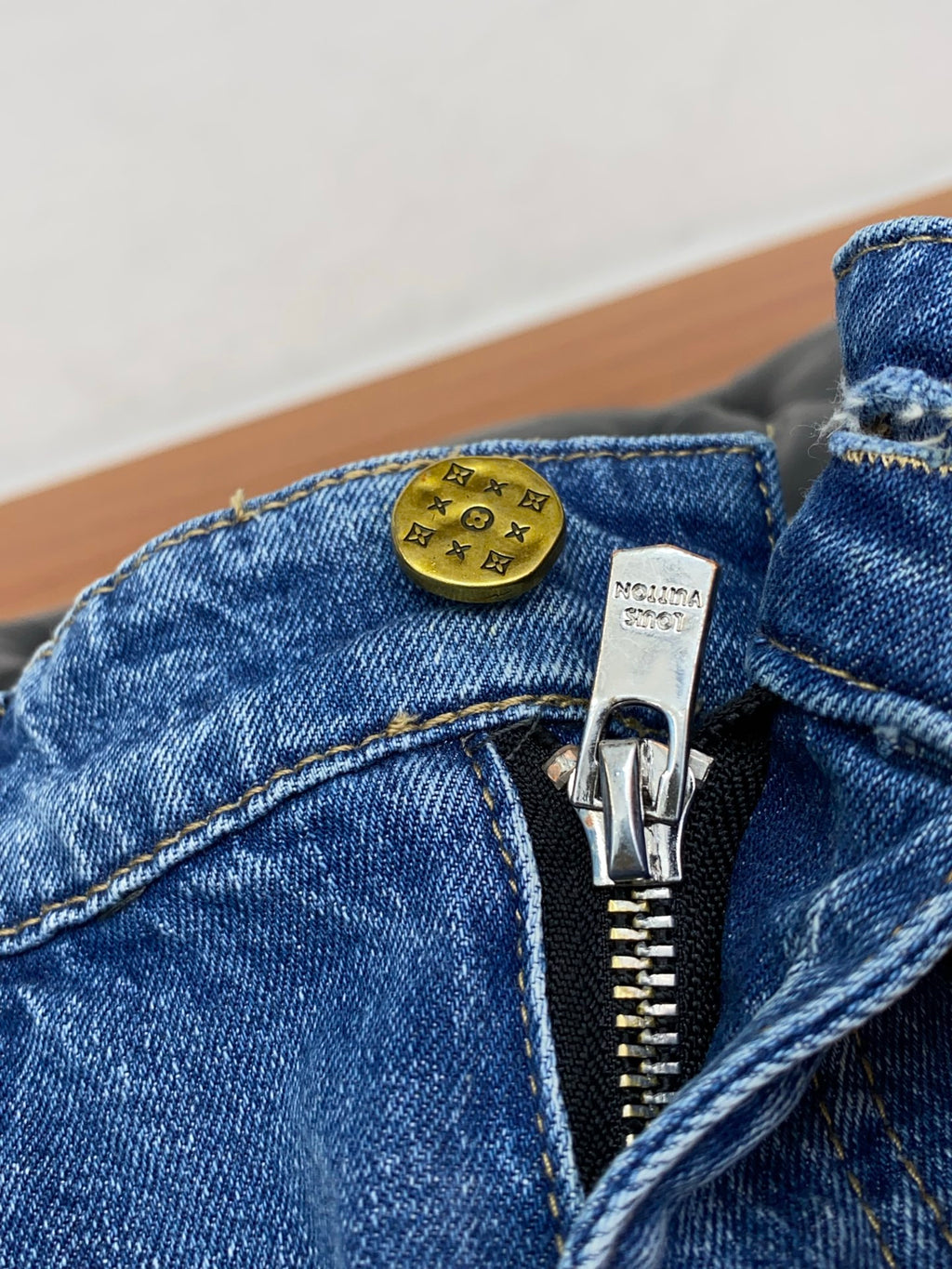 Cartoon Applique Monogram Pocket Slim Fit Denim E260937