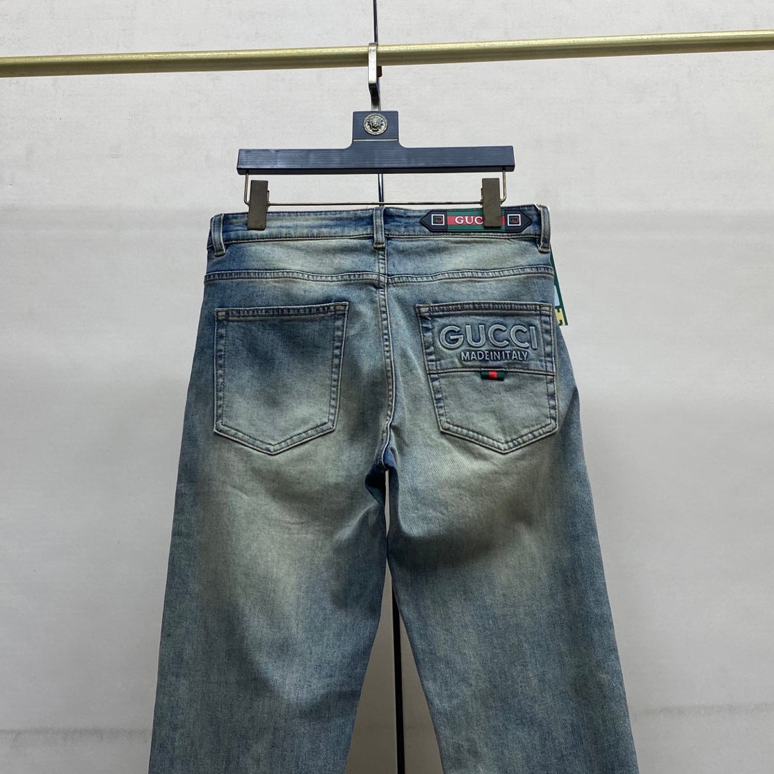 Light Wash Embossed Letter Embroidery Denim Jeans L260636