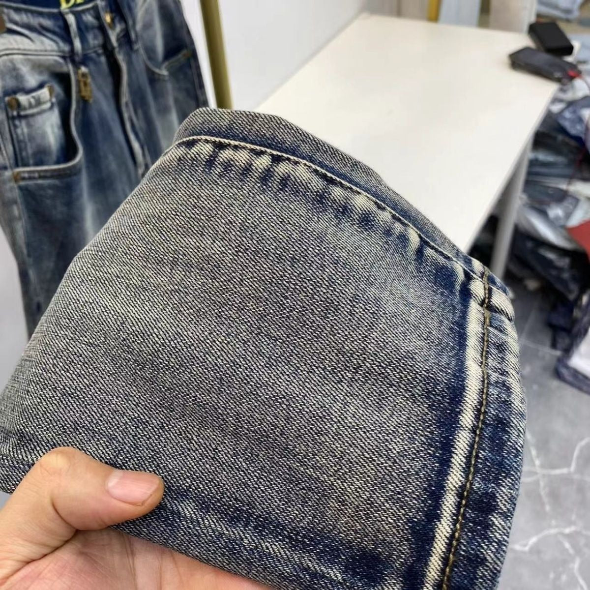 Mandala Print Back Pocket Vintage Wash Slim Jeans C261001