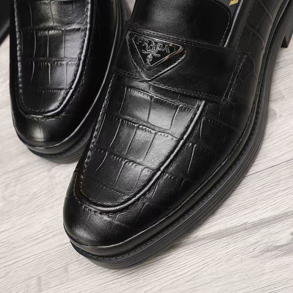 Croc Embossed Slip-On Loafers U310509