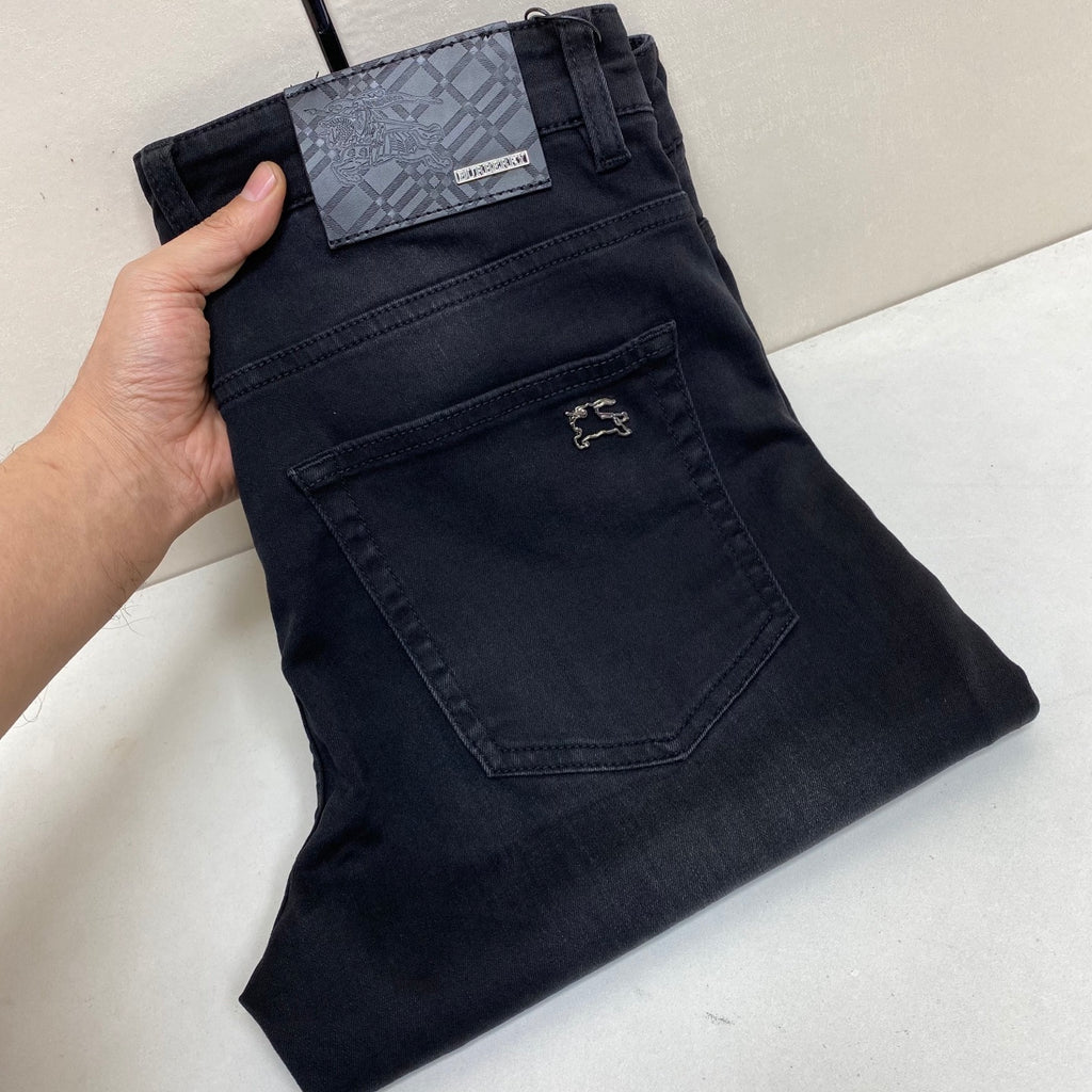 Vintage Black Wash Metal Badge Denim Jeans M260731