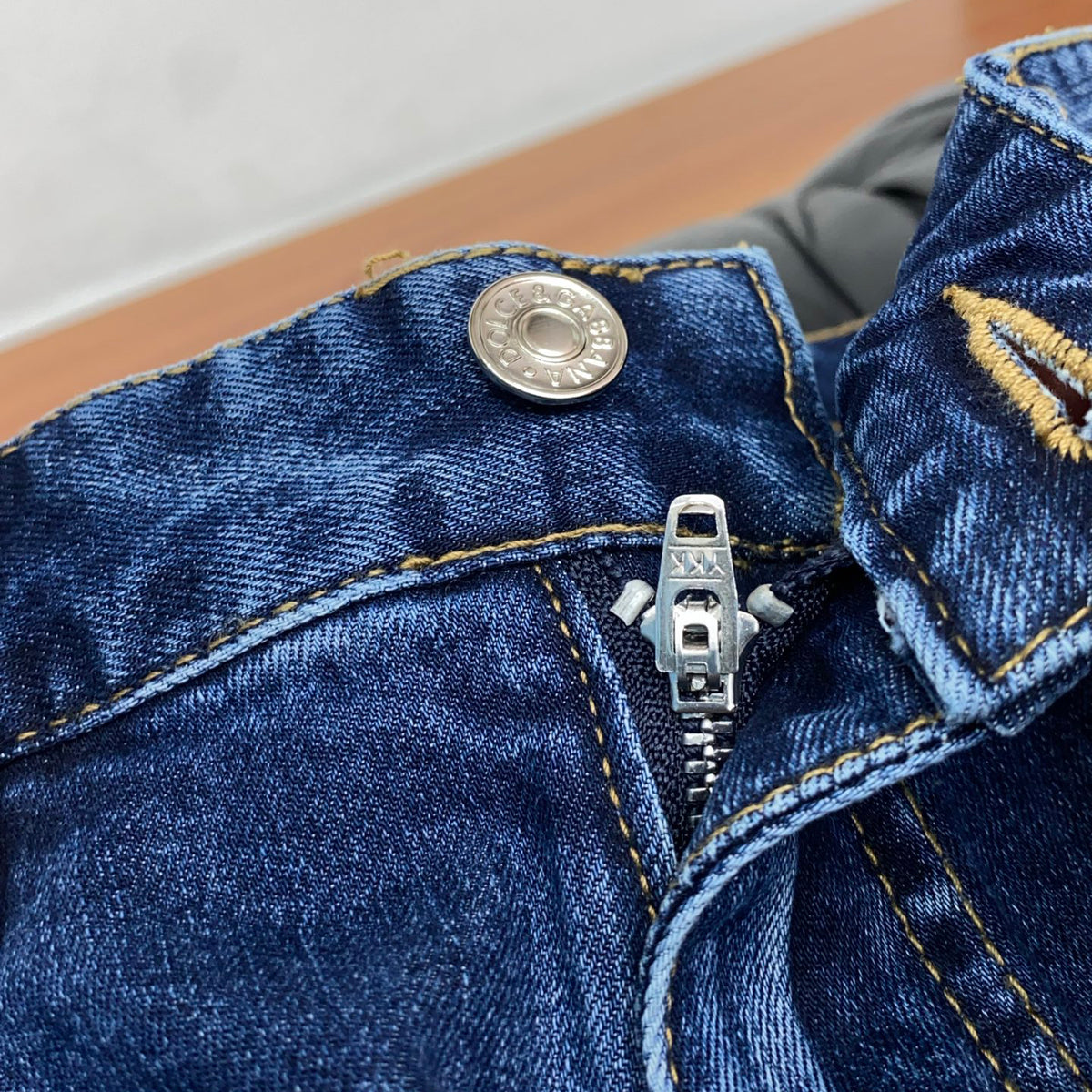 Medium Blue Wash Embroidery Letter Pocket Denim Jeans L260628