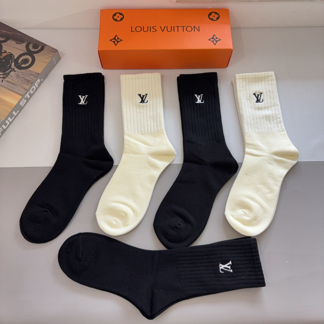 Solid Color Ribbed Mid Calf Socks U310514