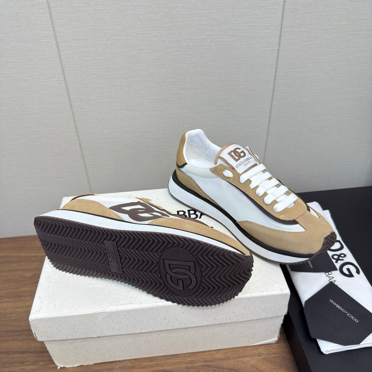 Men's Retro Low-Top Sneakers NE190102