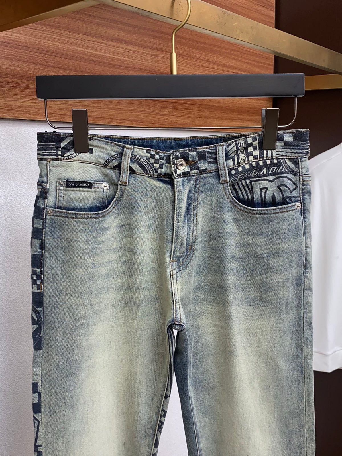 Vintage Fade Multi-Pattern Check Jeans E260939