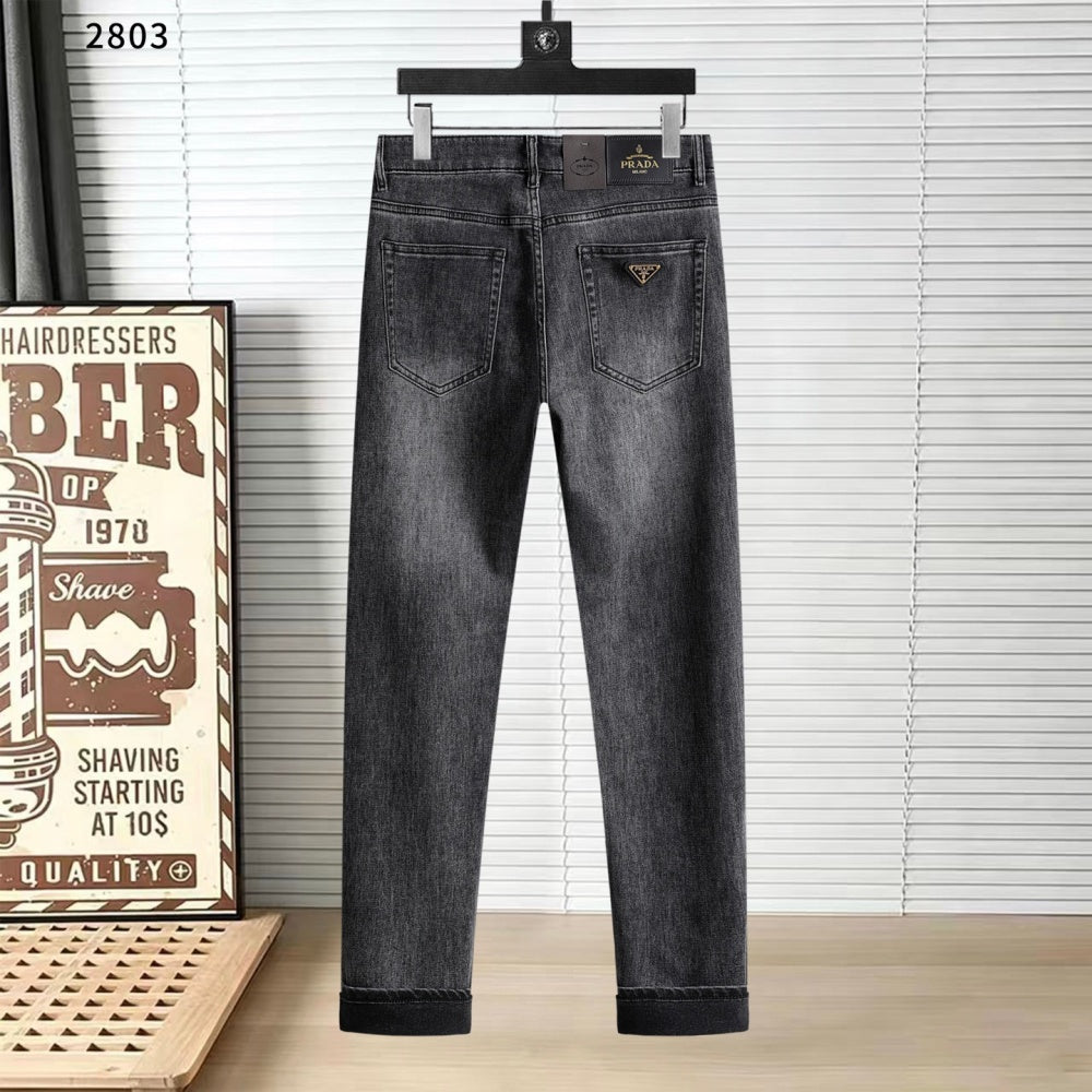 Men's Metal Triangle Logo Straight Fit Denim Jeans NE210204