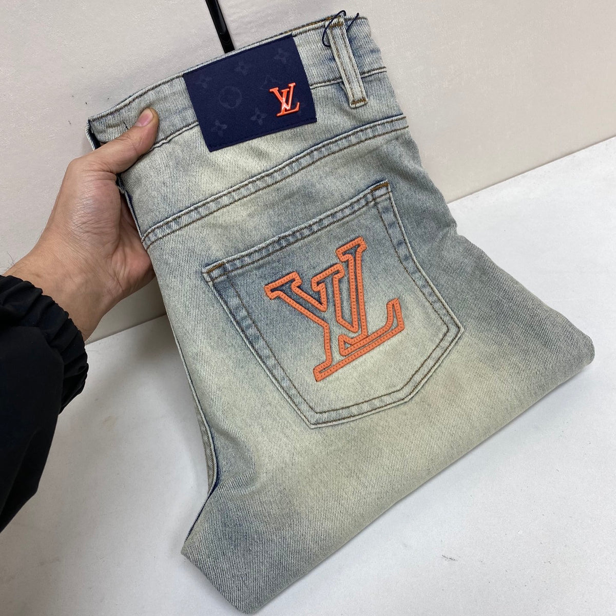 Pale Vintage Fade Orange Logo Jeans E260935