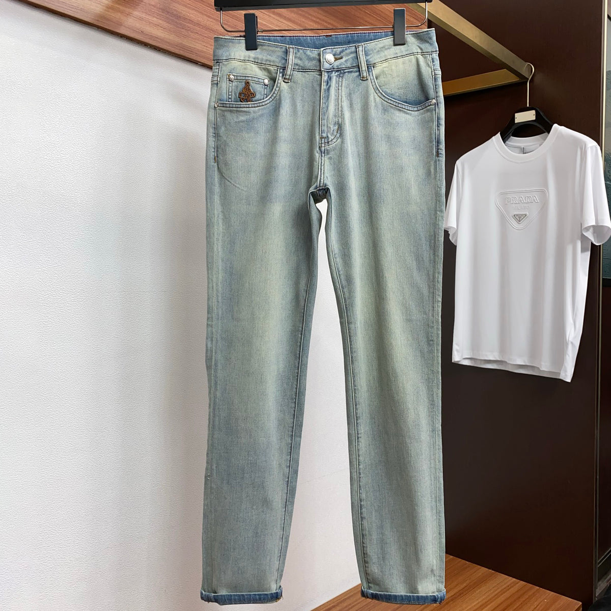 Light Vintage Faded Wash Mens Embroidered Denim Trousers R260504