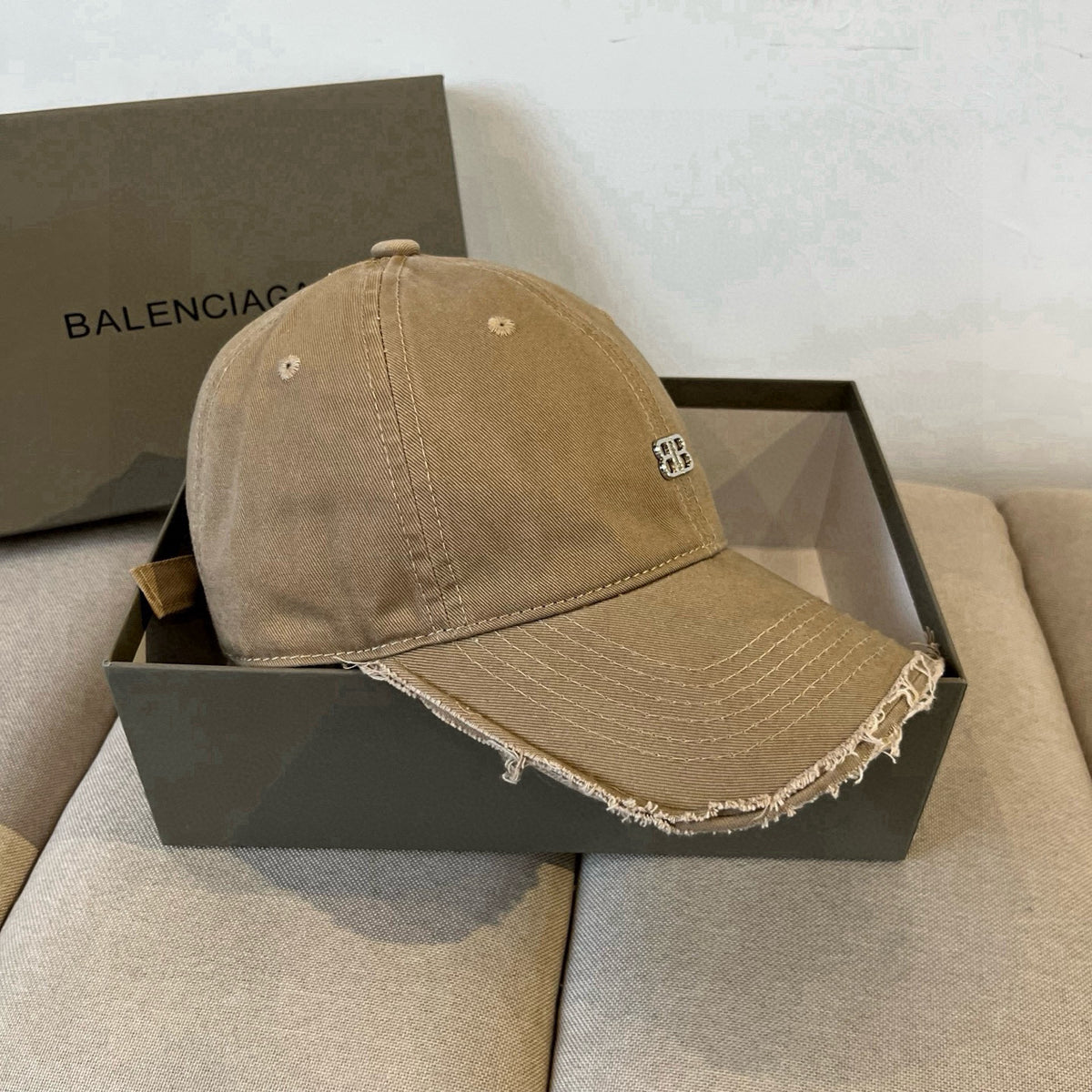 Frayed Edge Metal Logo Baseball Cap G103006