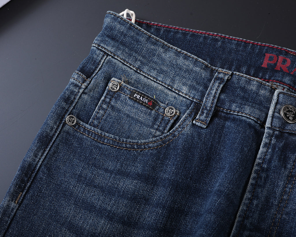 Vintage Fade Triangle Emblem & Text Print Jeans V260821