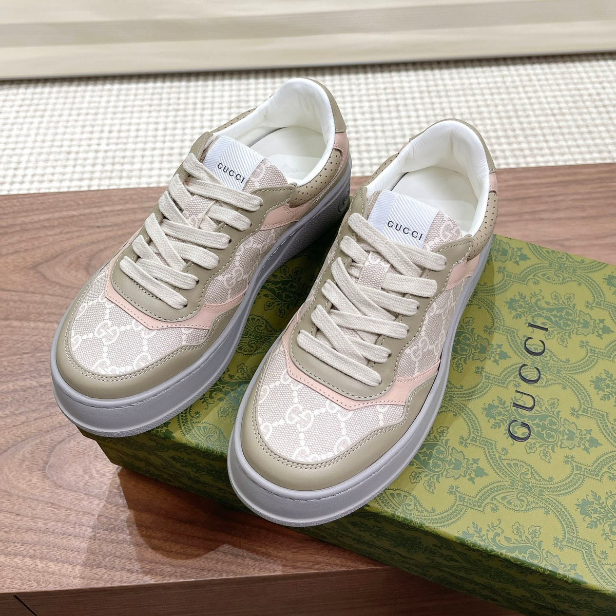 Men's Interlocking G Monogram Patchwork Platform Sneakers JN081101