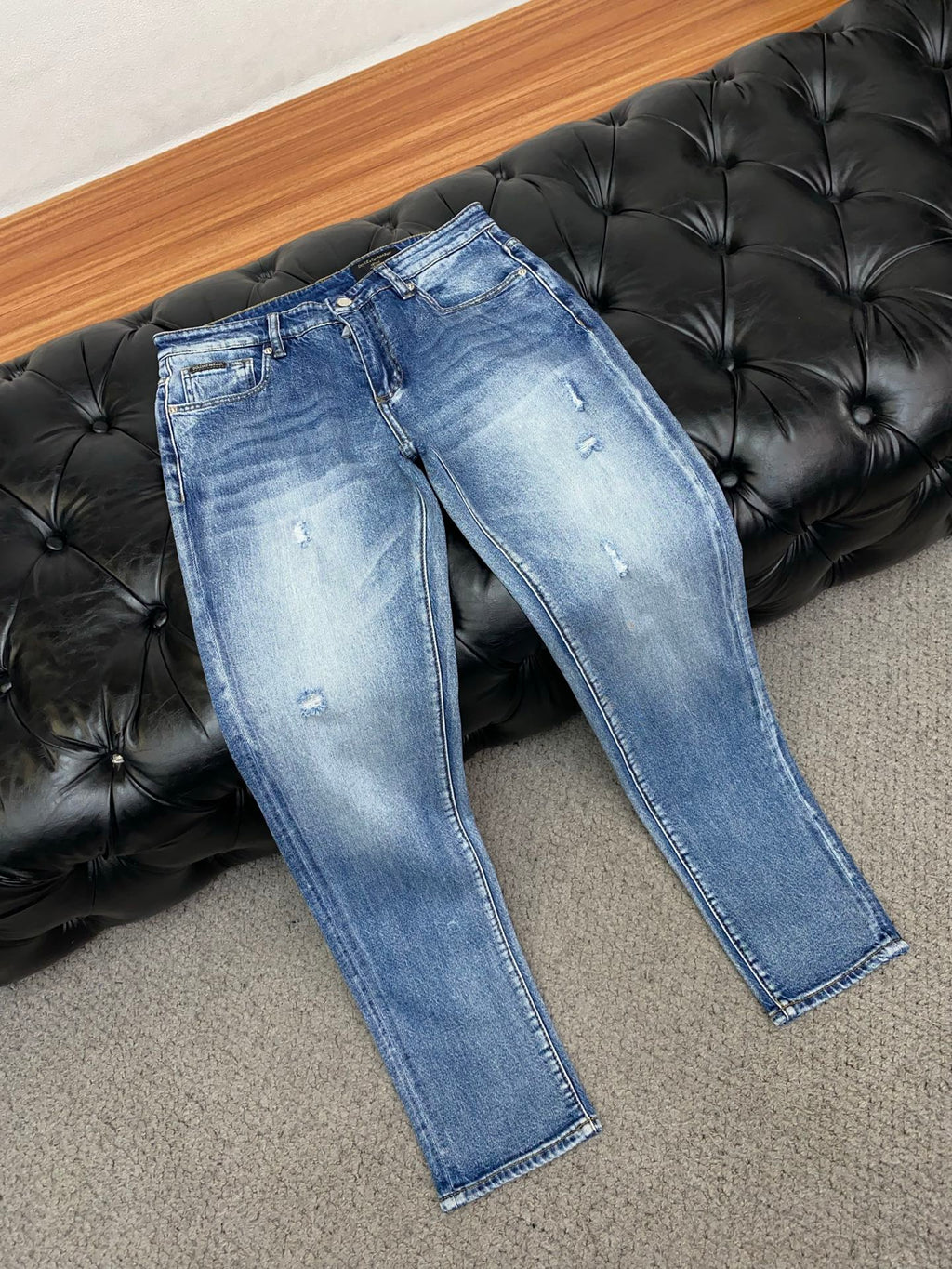 Crest Crown Embroidery Slim Denim E260936