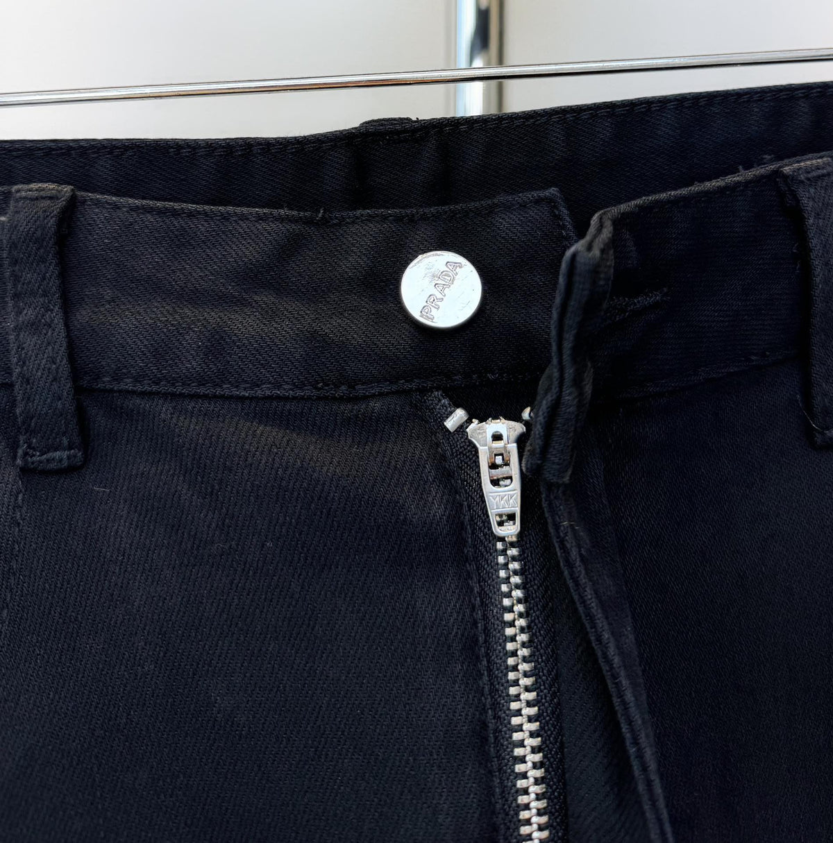 Black Solid Tone Logo Embroidered Jeans E260910
